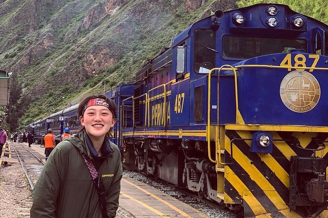 Transfer from Cusco to Ollantaytambo - The driver service and communication