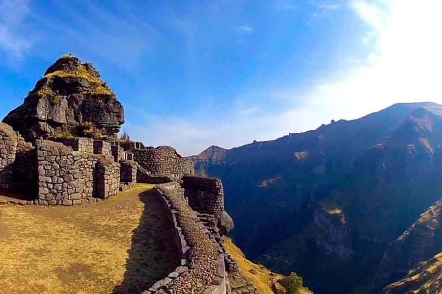 "Waqra Pucara, The Majestic Fortress Revealing Secrets of the Andes". - Why Waqra Pukara feels different from the usual Cusco day trip